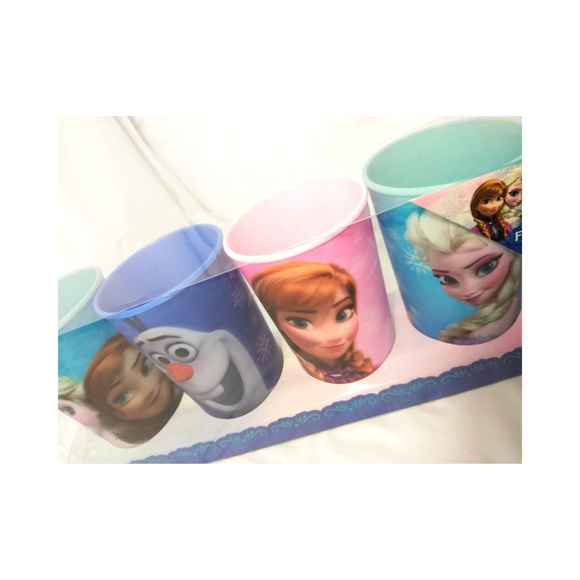 Disney Frozen-4 Pack Lenticular Cup Set - Picture 6 of 7